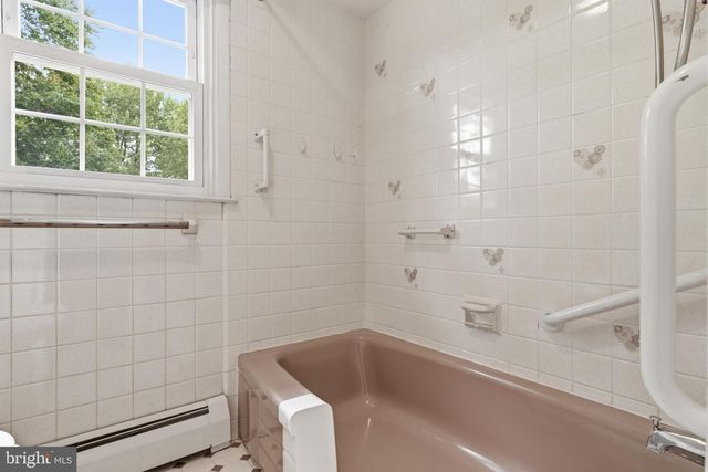 1198 STRATHMANN DR, Southampton, PA 18966