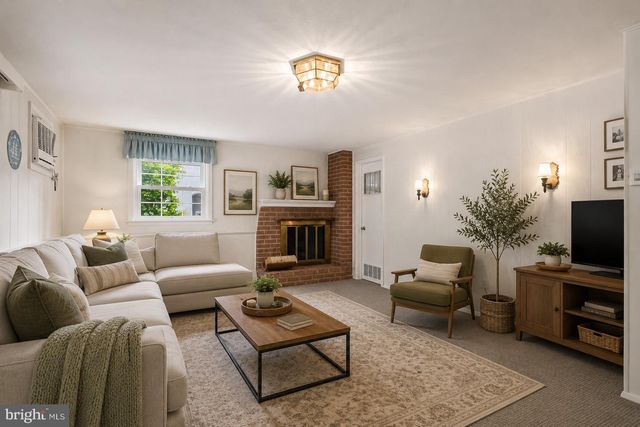 1198 STRATHMANN DR, Southampton, PA 18966