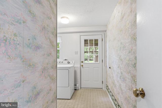 1198 STRATHMANN DR, Southampton, PA 18966