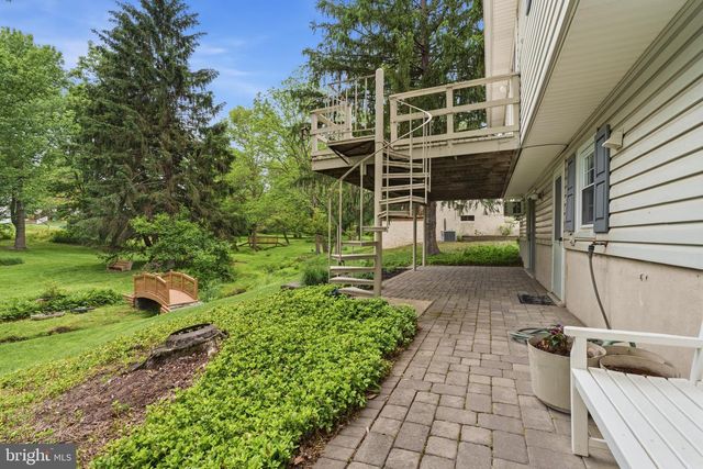 1198 STRATHMANN DR, Southampton, PA 18966