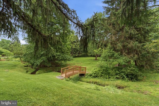 1198 STRATHMANN DR, Southampton, PA 18966
