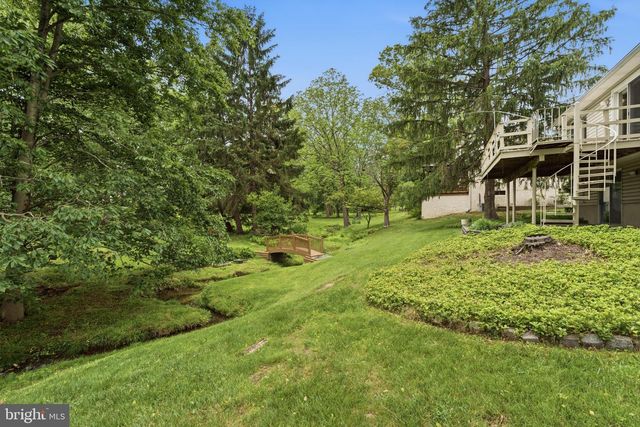 1198 STRATHMANN DR, Southampton, PA 18966