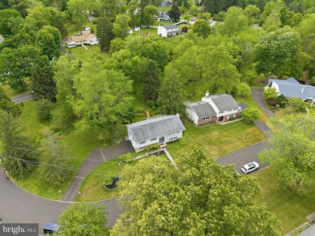 1198 STRATHMANN DR, Southampton, PA 18966