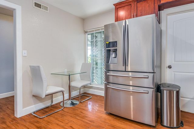 5105 Mount Rainier Dr, Sacramento, CA 95842