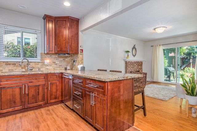 5105 Mount Rainier Dr, Sacramento, CA 95842