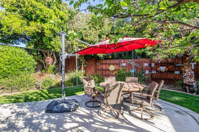 5105 Mount Rainier Dr, Sacramento, CA 95842