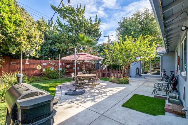 5105 Mount Rainier Dr, Sacramento, CA 95842