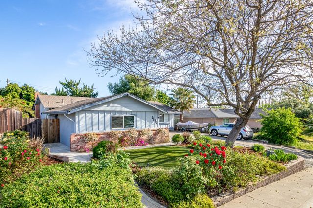 5105 Mount Rainier Dr, Sacramento, CA 95842