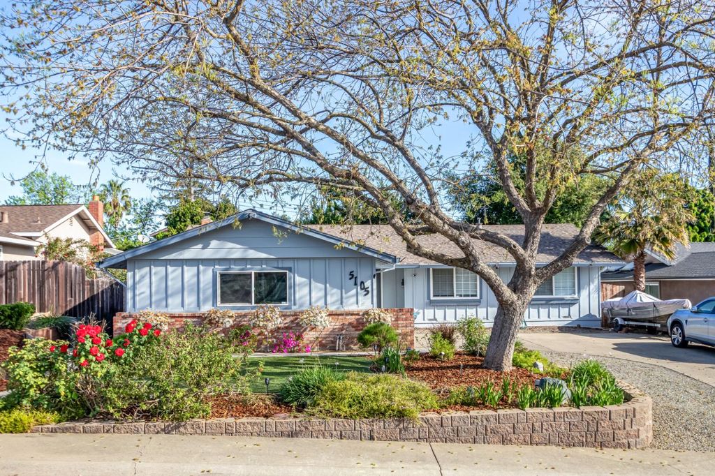5105 Mount Rainier Dr, Sacramento, CA 95842