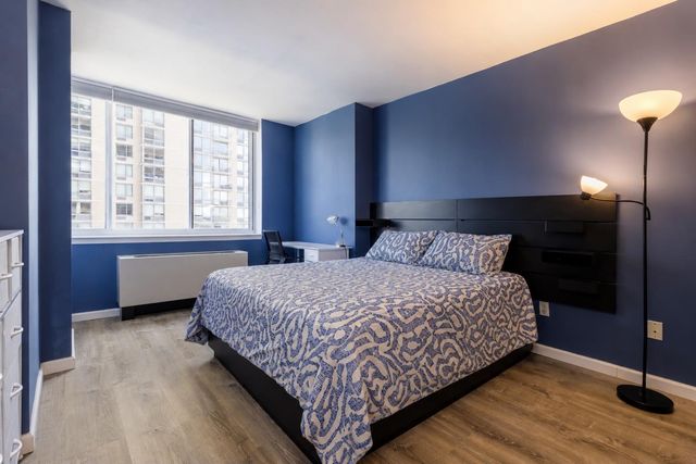 474 48th Ave Apt 15E, New York City, NY 11109
