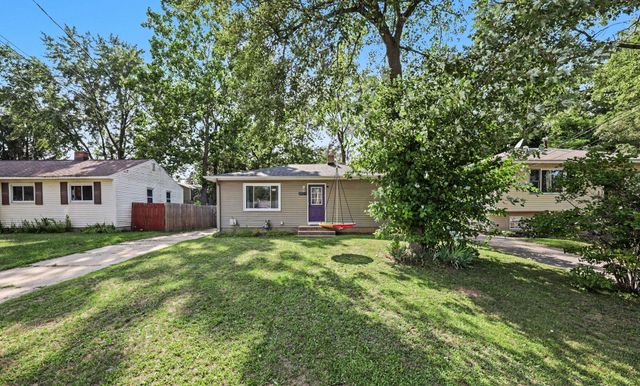 3729 Grape Avenue Ne, Plainfield Twp, MI 49525