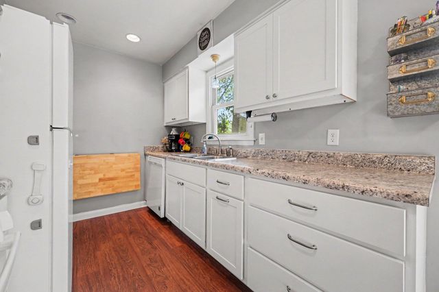 3729 Grape Avenue Ne, Plainfield Twp, MI 49525