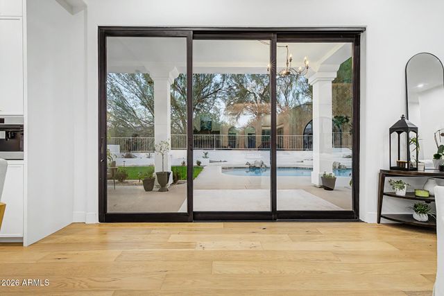 12134 E MERCER Lane, Scottsdale, AZ 85259