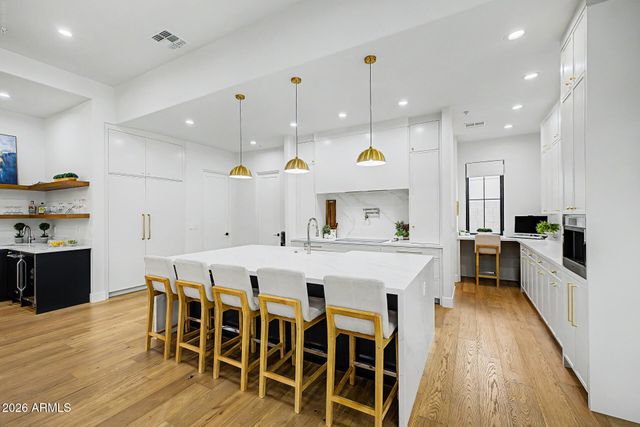 12134 E MERCER Lane, Scottsdale, AZ 85259