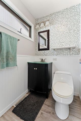 5590 E Maple Street, Knox, IN 46534