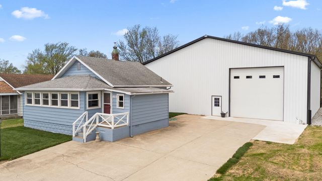 5590 E Maple Street, Knox, IN 46534