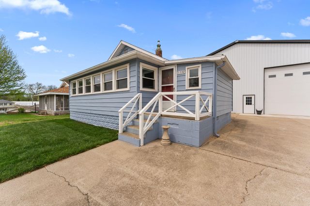 5590 E Maple Street, Knox, IN 46534
