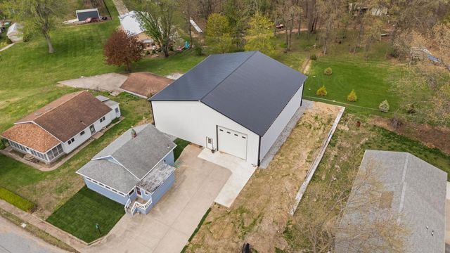 5590 E Maple Street, Knox, IN 46534