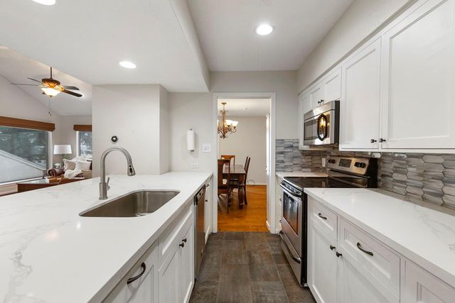 3930 Knollcrest Drive, Montgomery, TX 77356