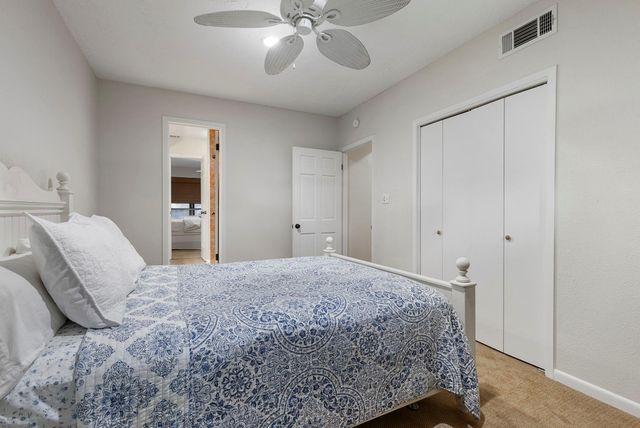 3930 Knollcrest Drive, Montgomery, TX 77356