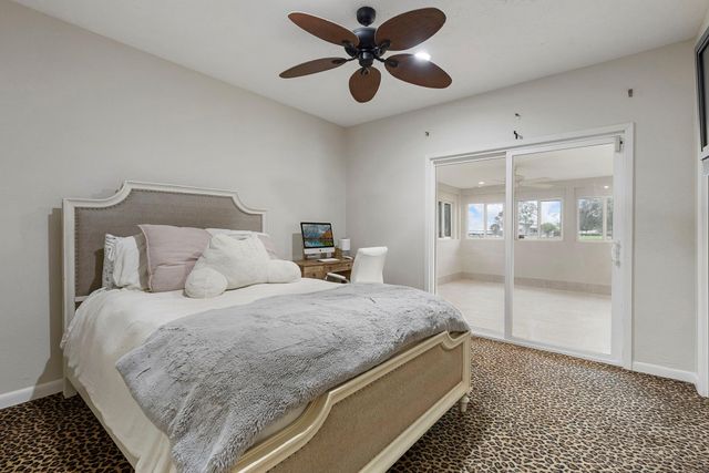 3930 Knollcrest Drive, Montgomery, TX 77356