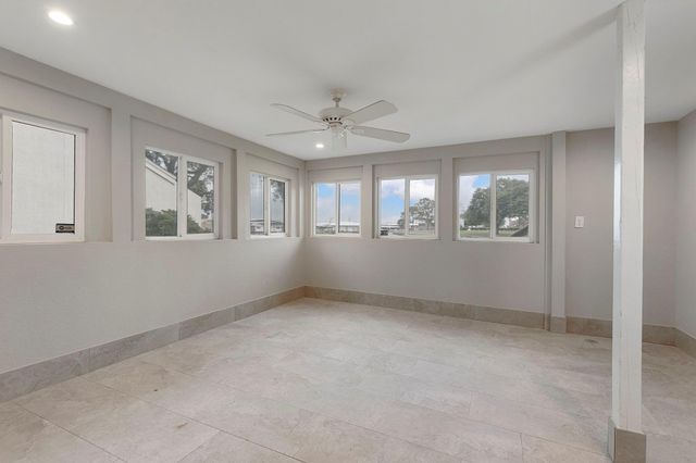 3930 Knollcrest Drive, Montgomery, TX 77356