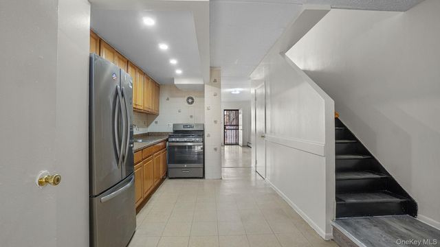 1062 Woodycrest Avenue, Bronx, NY 10452