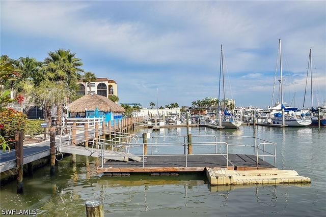 1012 Anglers CV D302, Marco Island, FL 34145