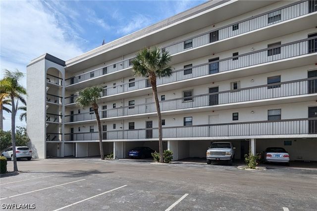 1012 Anglers CV D302, Marco Island, FL 34145