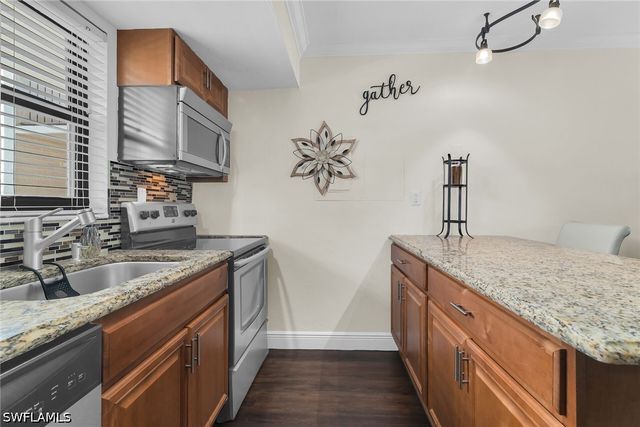 1012 Anglers CV D302, Marco Island, FL 34145