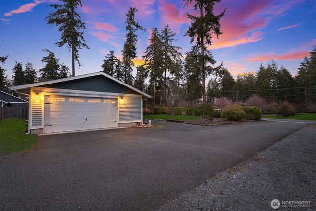 10408 Idlewild Road SW, Lakewood, WA 98498