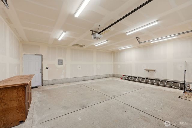 10408 Idlewild Road SW, Lakewood, WA 98498