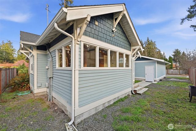 10408 Idlewild Road SW, Lakewood, WA 98498