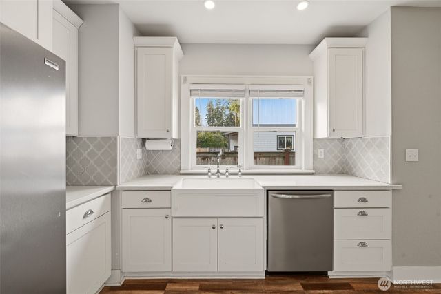 10408 Idlewild Road SW, Lakewood, WA 98498