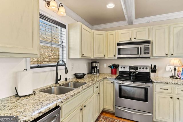 35 High Point Trail, Blue Ridge, GA 30513