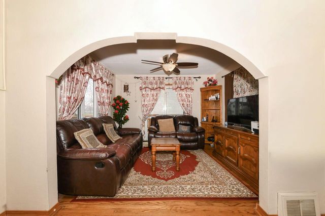 4747 S 21st STREET, Milwaukee, WI 53221