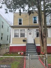 2410 FOURTH ST, Woodlynne, NJ 08107