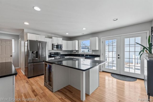 3515 Bacon Avenue, Berkley, MI 48072