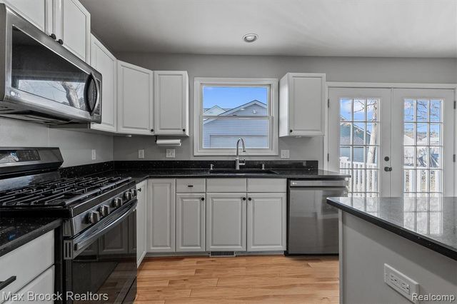 3515 Bacon Avenue, Berkley, MI 48072