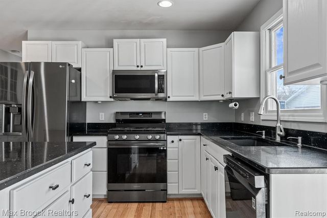 3515 Bacon Avenue, Berkley, MI 48072