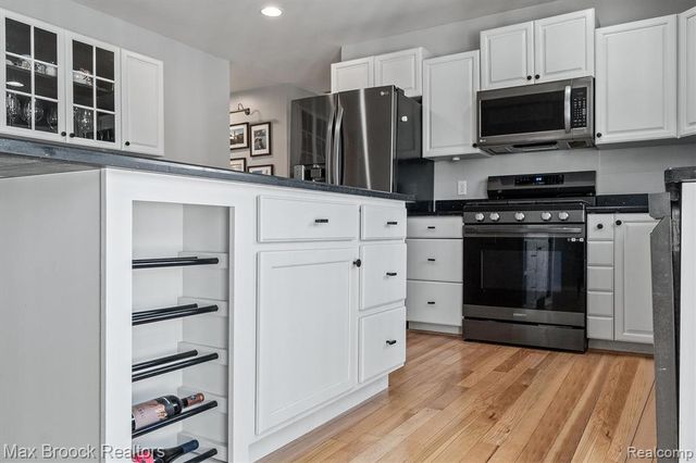 3515 Bacon Avenue, Berkley, MI 48072