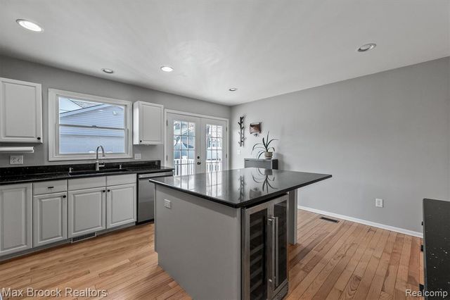 3515 Bacon Avenue, Berkley, MI 48072