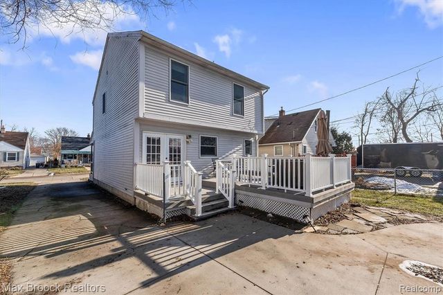 3515 Bacon Avenue, Berkley, MI 48072