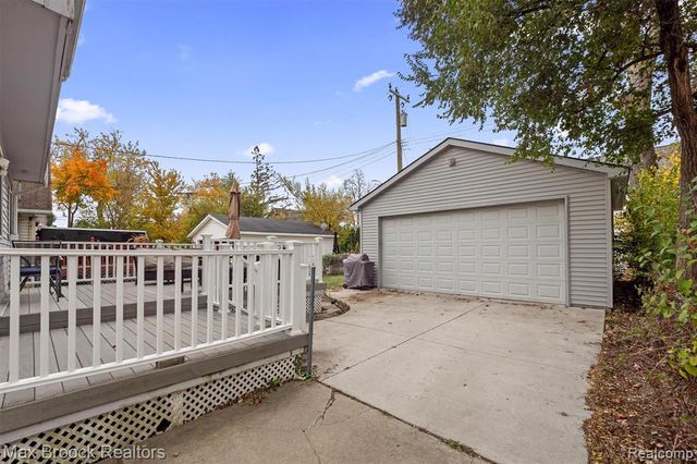 3515 Bacon Avenue, Berkley, MI 48072