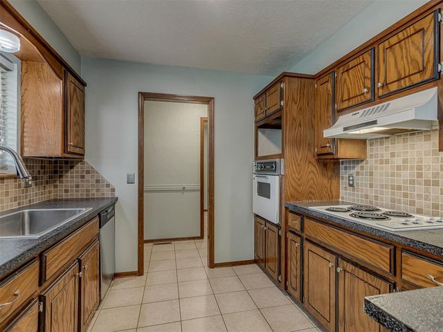 2004 Oak Forest Drive, Norman, OK 73071