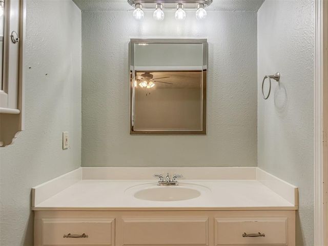 2004 Oak Forest Drive, Norman, OK 73071