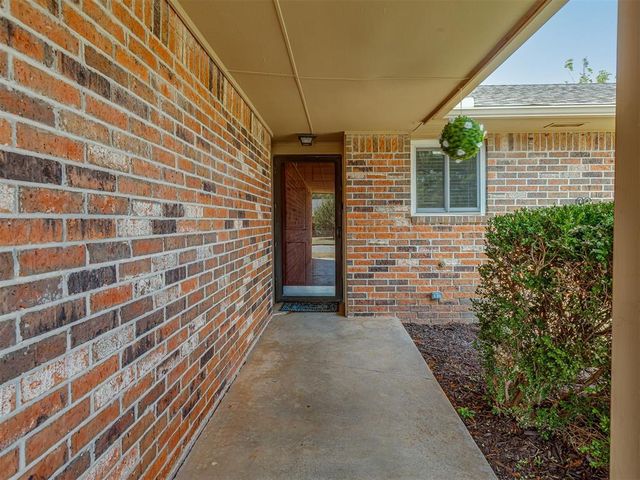 2004 Oak Forest Drive, Norman, OK 73071
