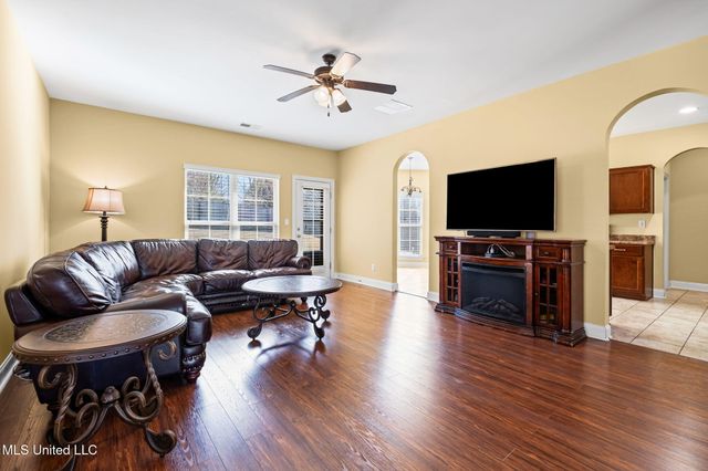 4552 Boxwood Lane, Horn Lake, MS 38637