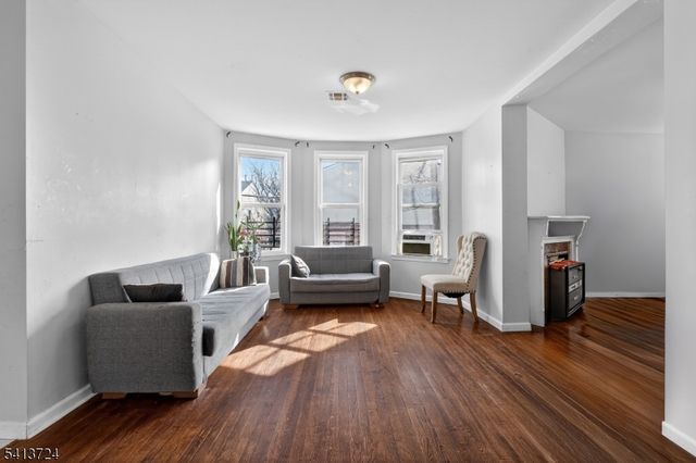 497 7Th Ave, Newark City, NJ 07107