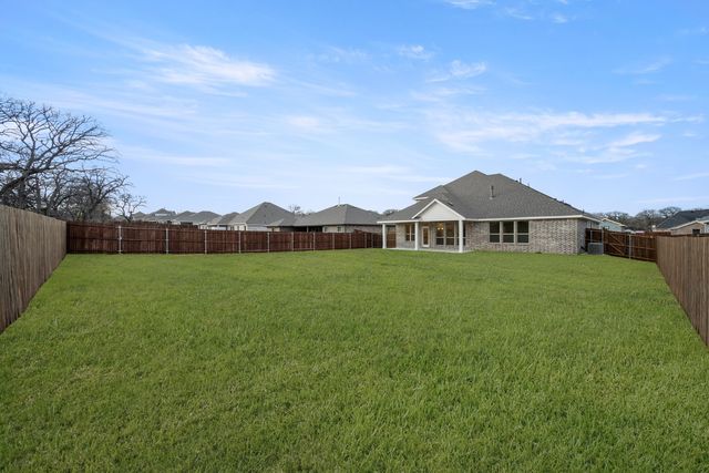 728 Stone Eagle, Azle, TX 76020